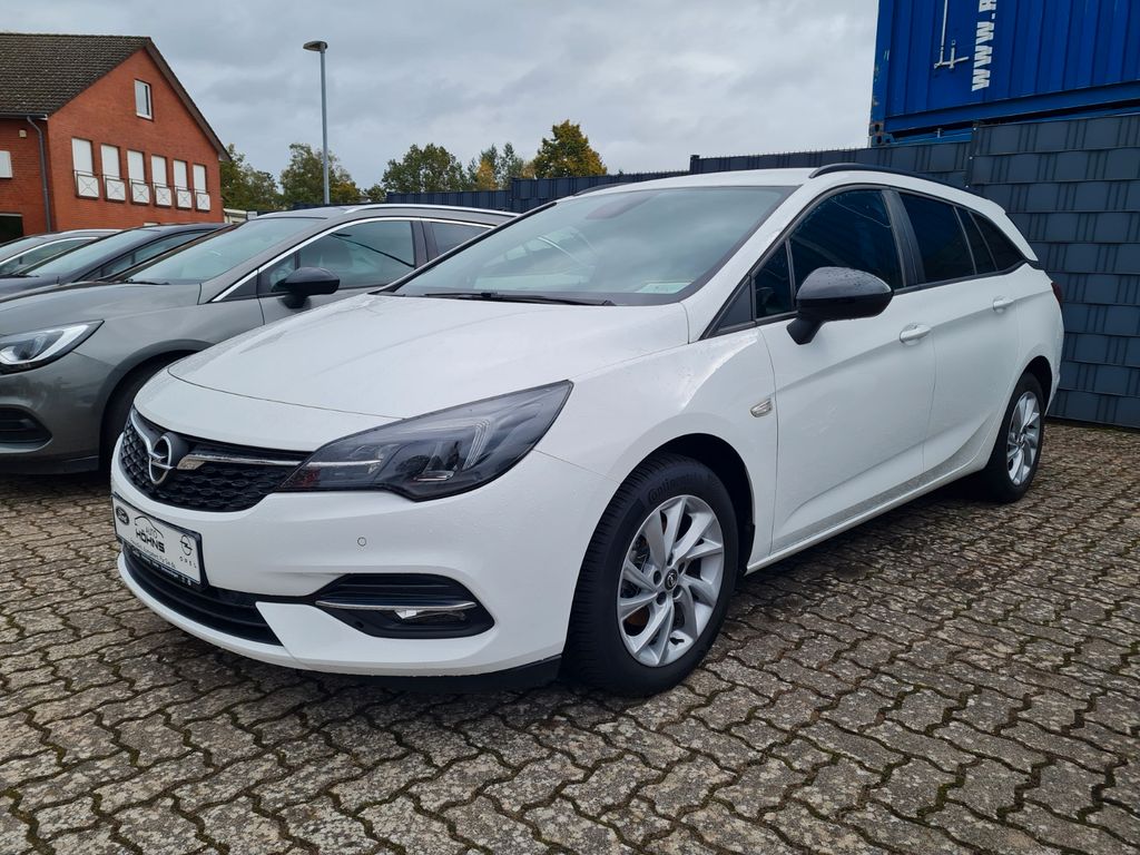 Opel Astra 2021
