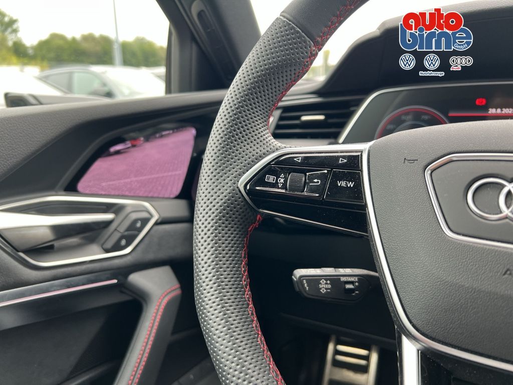 Audi SQ8 e-tron 2024