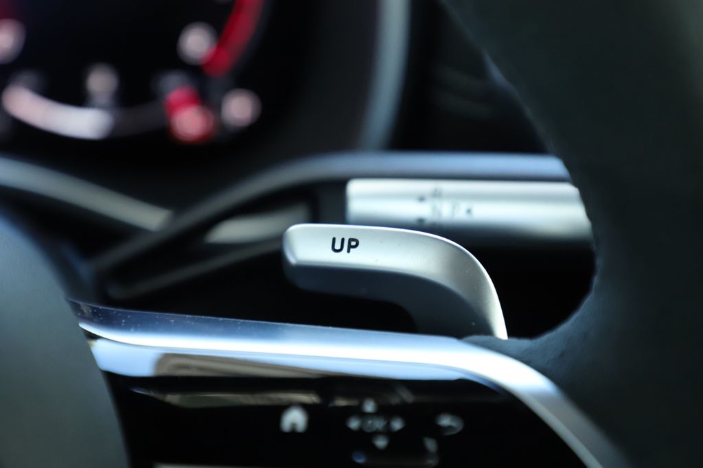 Mercedes-Benz SL 63 AMG 2023