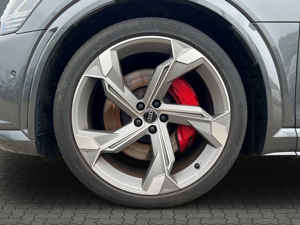 Audi SQ8 e-tron 2024