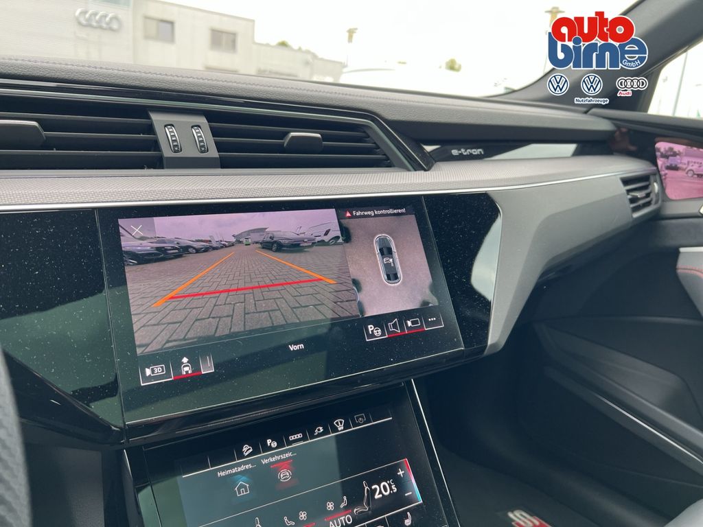 Audi SQ8 e-tron 2024