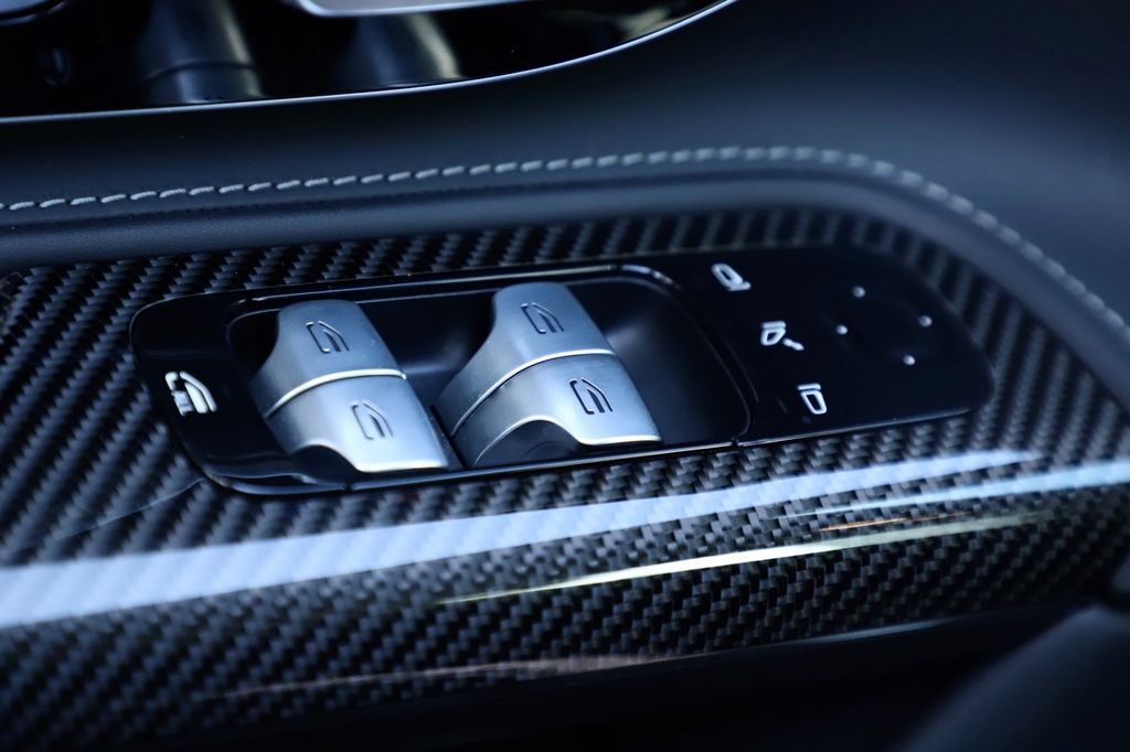 Mercedes-Benz SL 63 AMG 2023