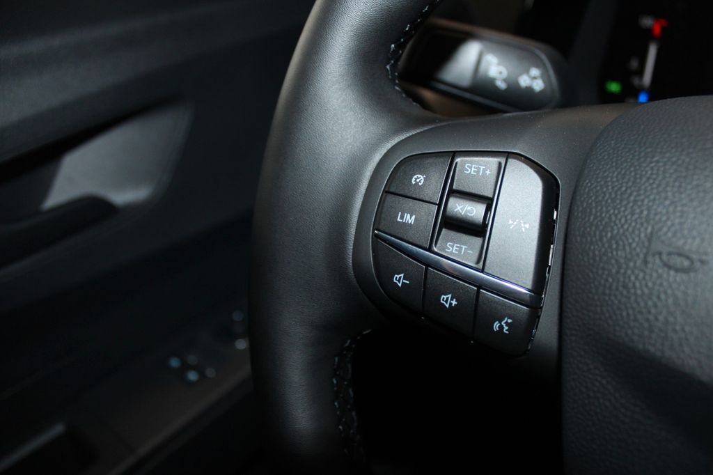 Ford Transit Courier 2025