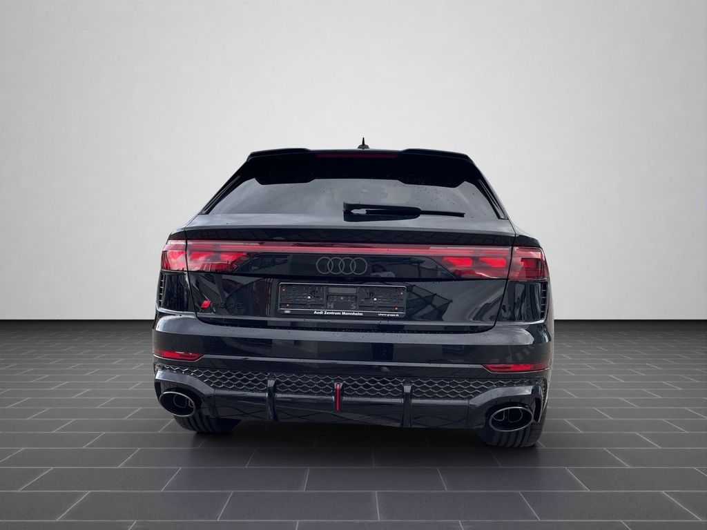 Audi RSQ8 2025