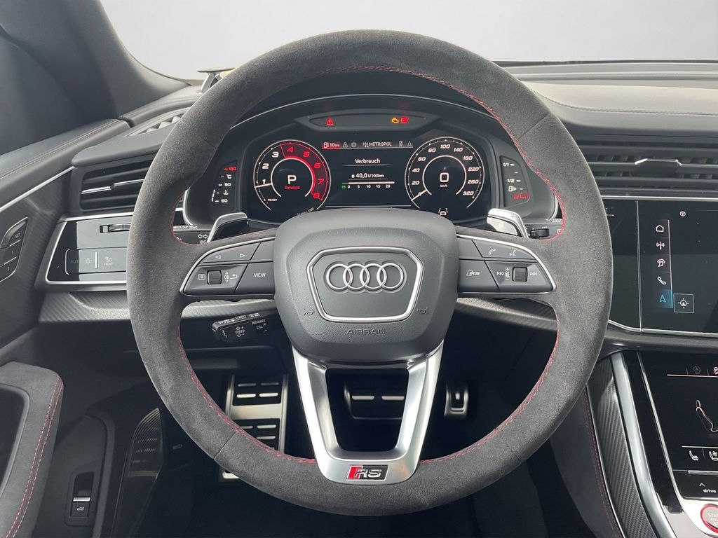 Audi RSQ8 2025