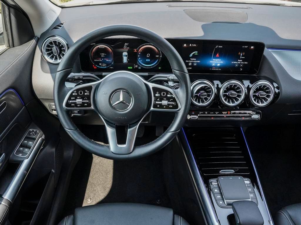 Mercedes-Benz EQA 2023