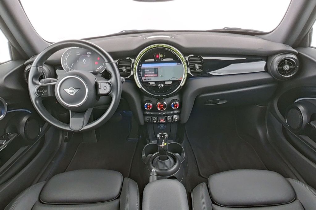 MINI Cooper Cabrio 2023