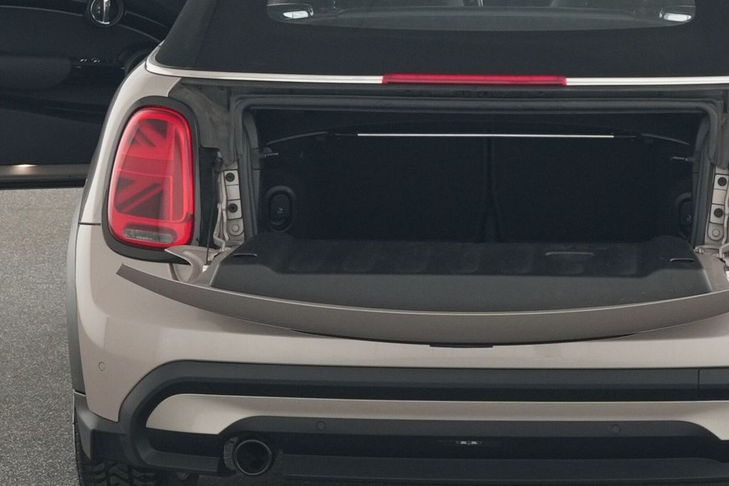 MINI Cooper Cabrio 2023