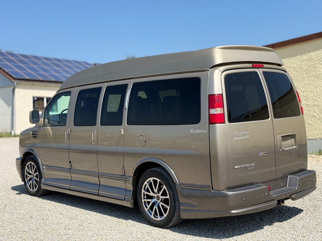 Chevrolet Express 2013