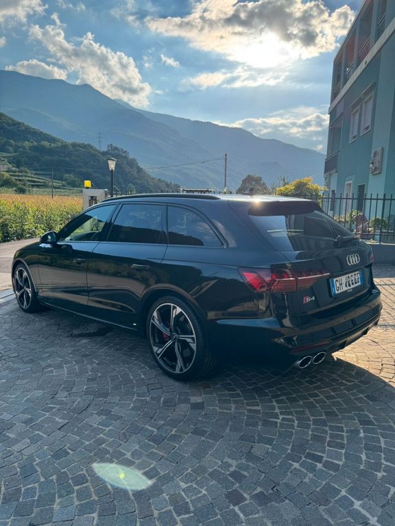 Audi A4 2023