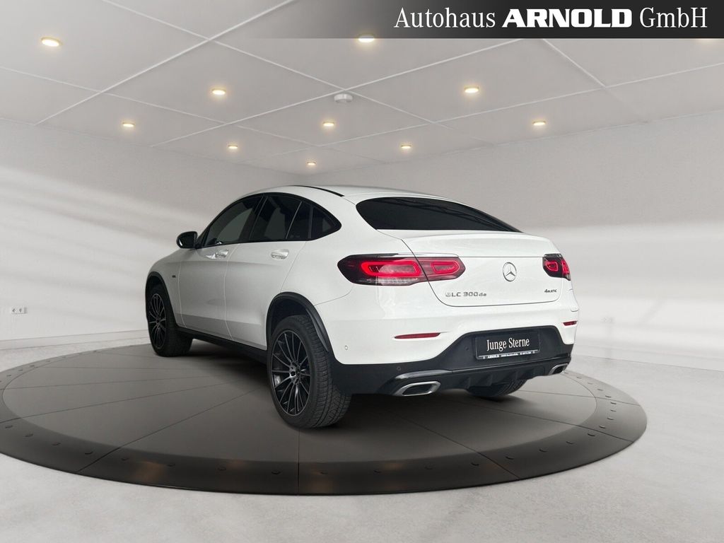 Mercedes-Benz GLC 300 2021