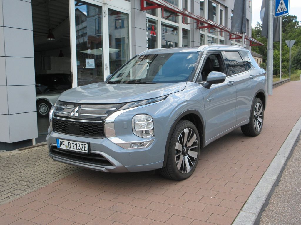 Mitsubishi Plug-in Hybrid Outlander 2025