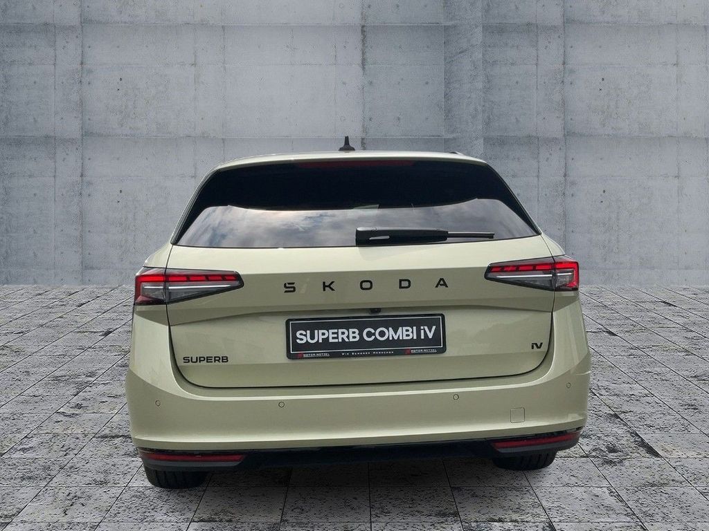 Skoda Superb 2025