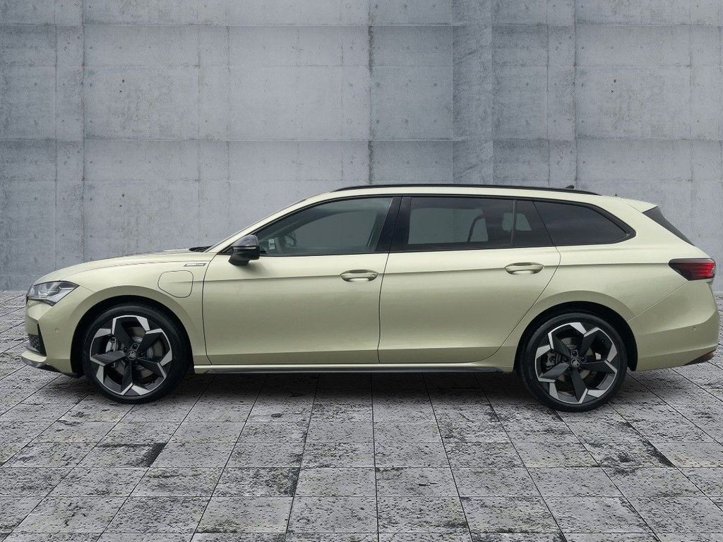 Skoda Superb 2025