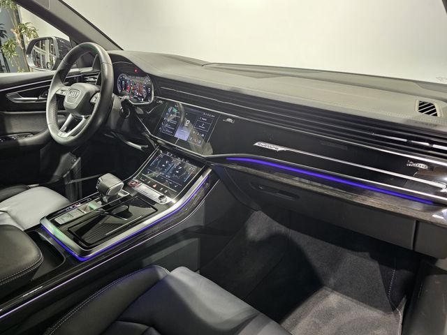 Audi SQ8 2024