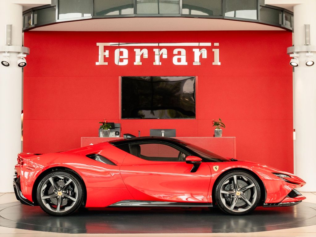 Ferrari SF90 2023