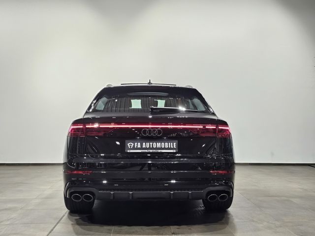 Audi SQ8 2024