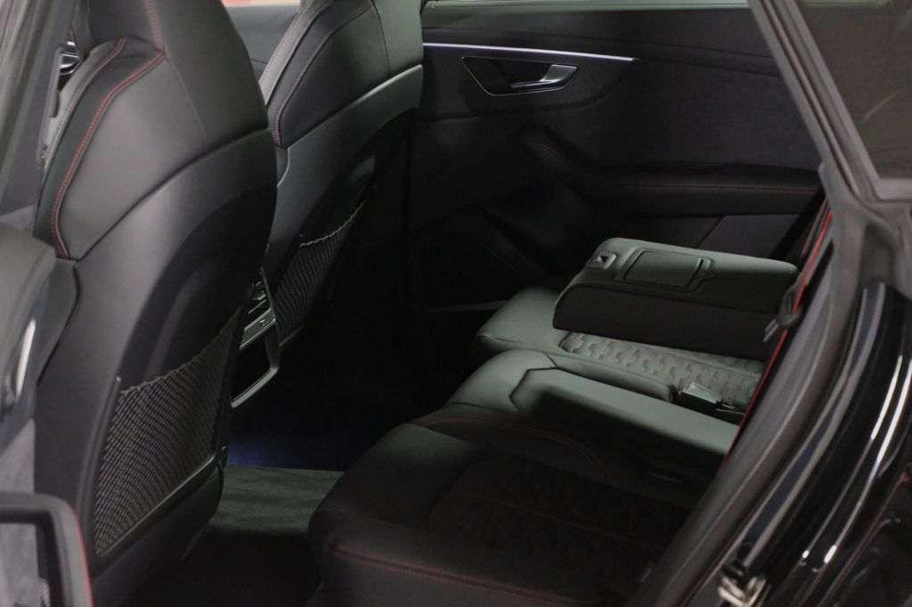 Audi RSQ8 2025