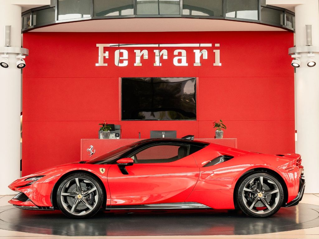 Ferrari SF90 2023