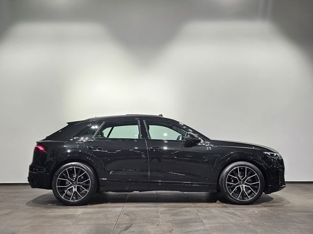 Audi SQ8 2024