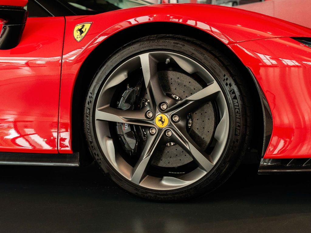 Ferrari SF90 2023
