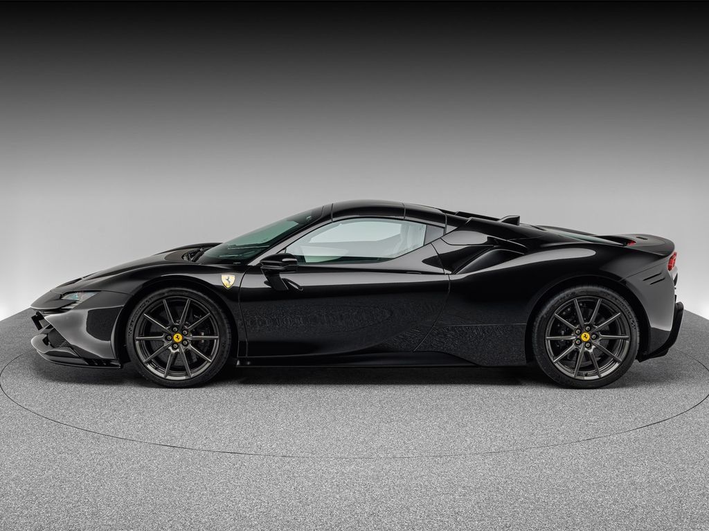 Ferrari SF90 2024