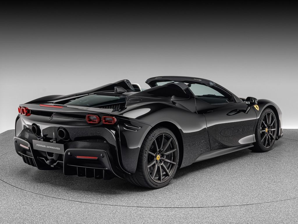 Ferrari SF90 2024