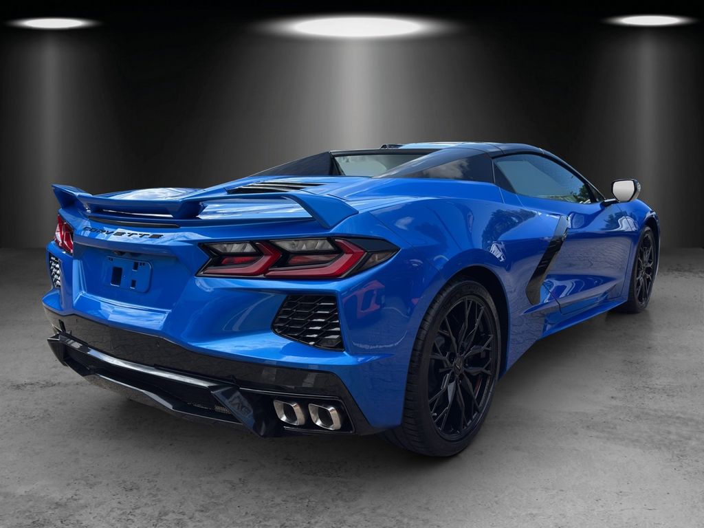 Corvette C8 2025
