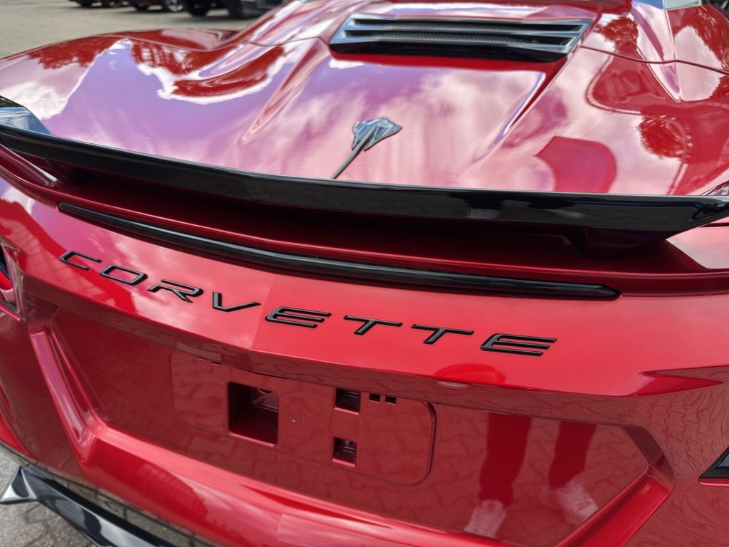 Corvette C8 2025
