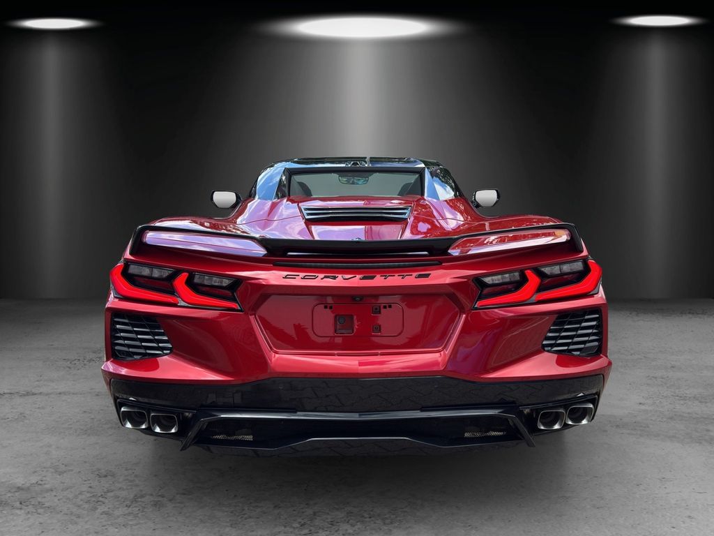 Corvette C8 2025