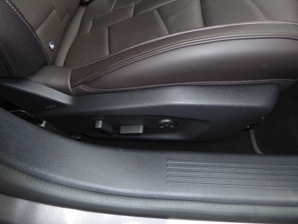 DS Automobiles DS4 2024