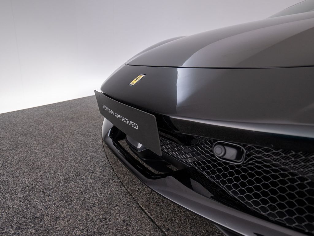 Ferrari 296 GTS 2024