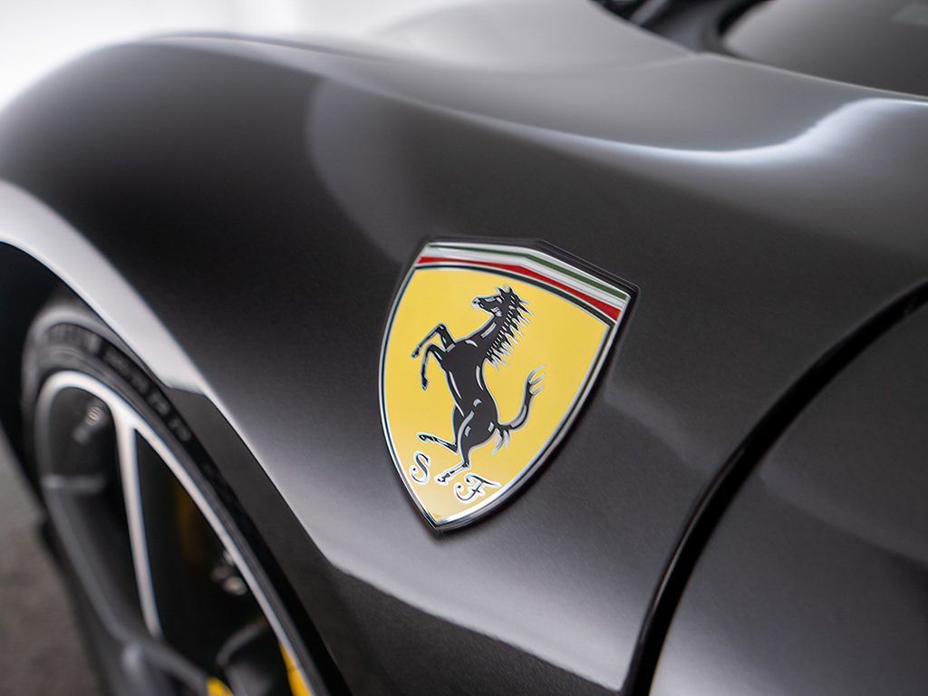 Ferrari 296 GTS 2024