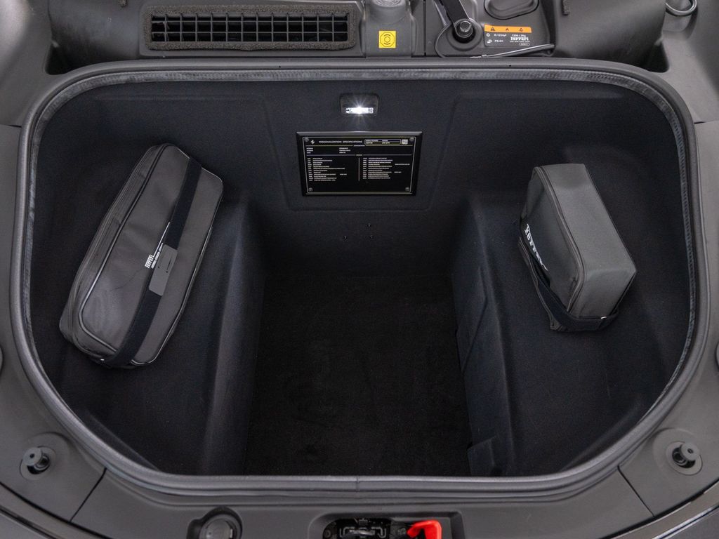 Ferrari 296 GTS 2024