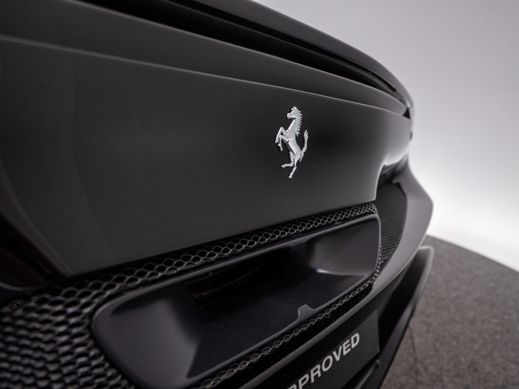 Ferrari 296 GTS 2024