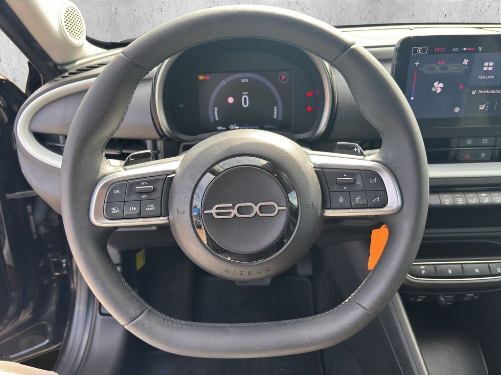 Fiat 600 2024