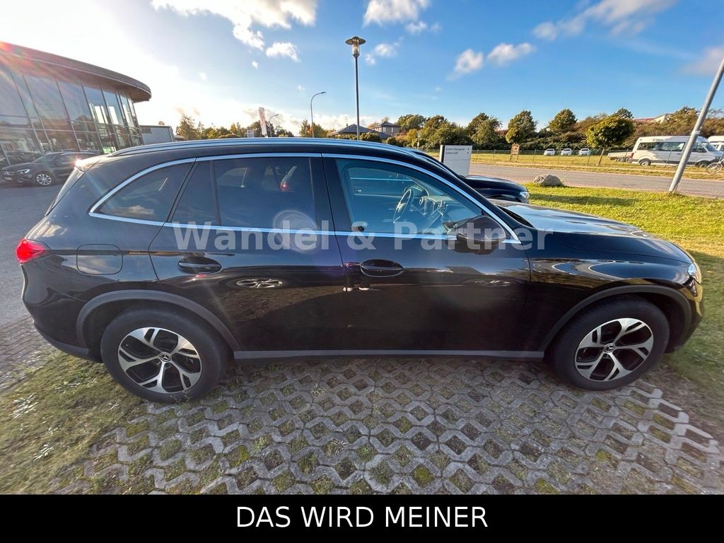 Mercedes-Benz GLC 300 2023
