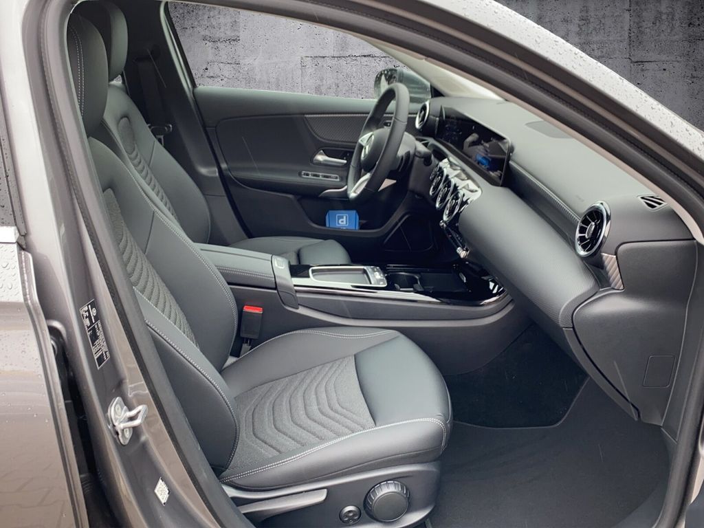 Mercedes-Benz A 200 2024