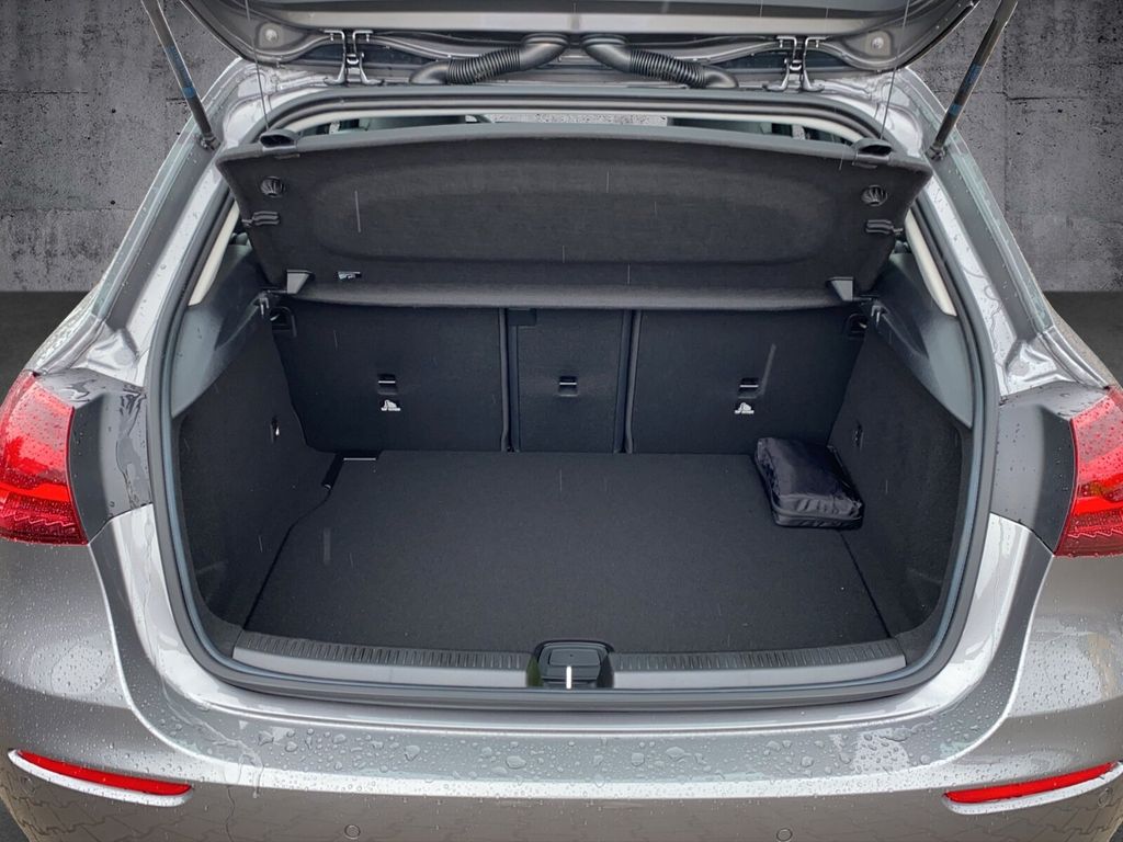 Mercedes-Benz A 200 2024