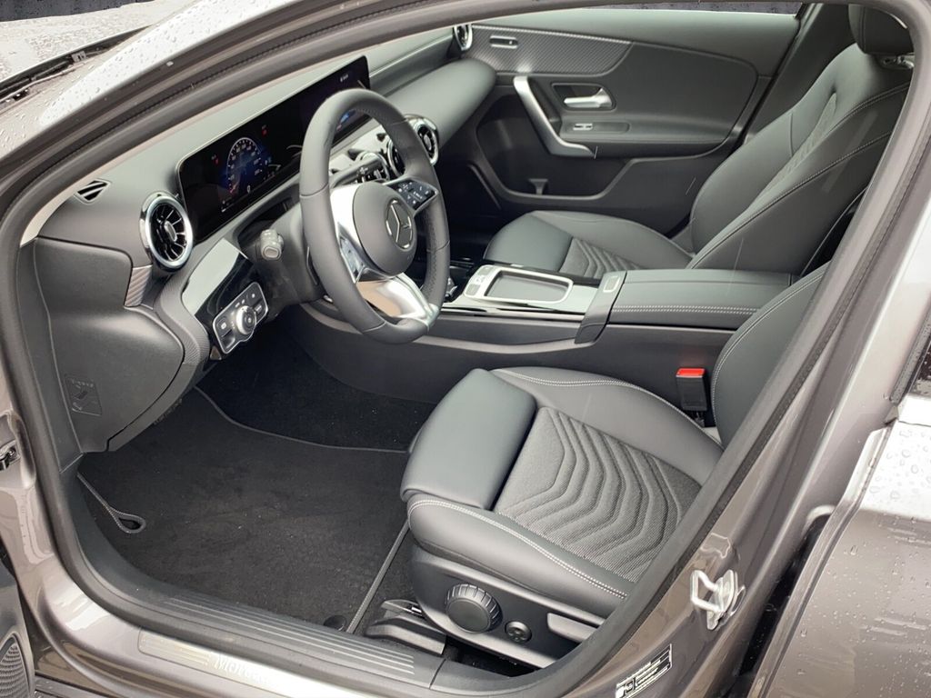 Mercedes-Benz A 200 2024