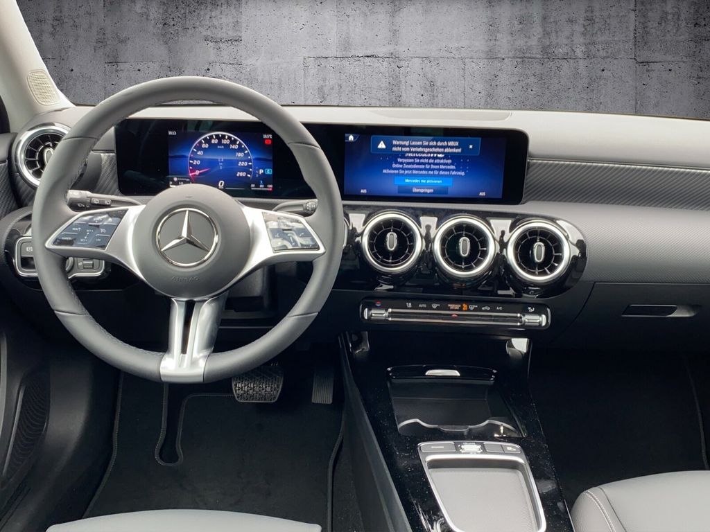 Mercedes-Benz A 200 2024