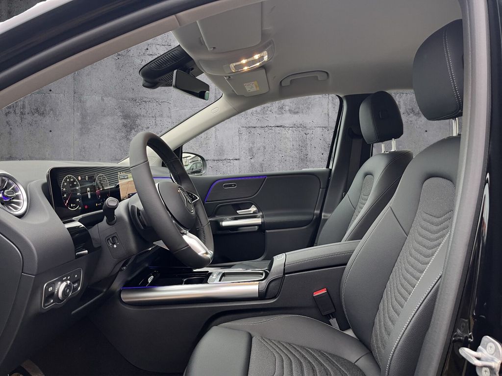 Mercedes-Benz B 200 2025