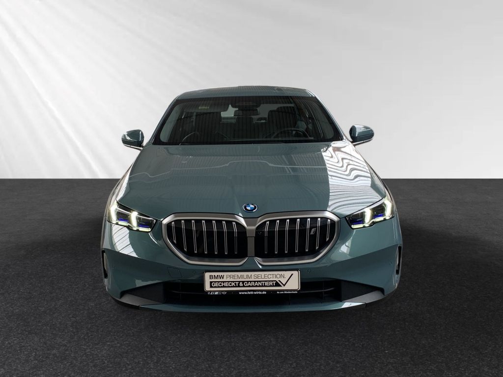BMW i5 2024