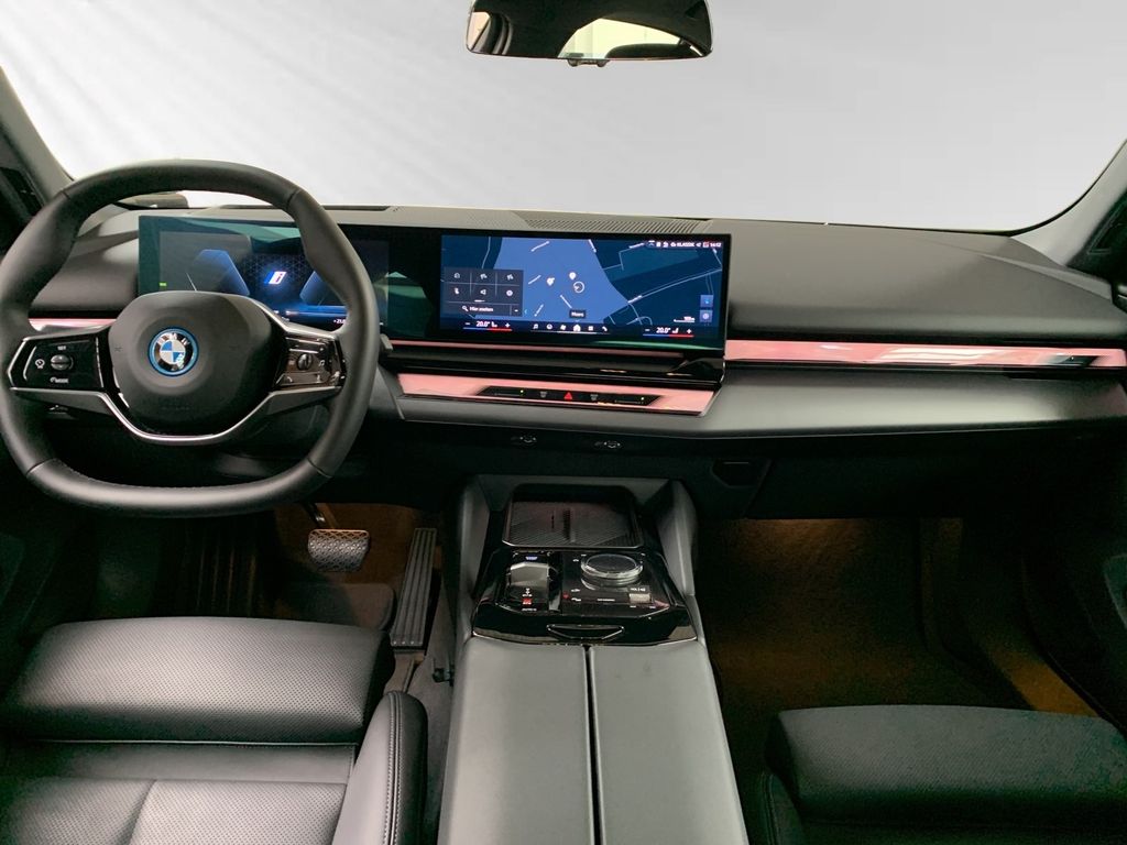 BMW i5 2024