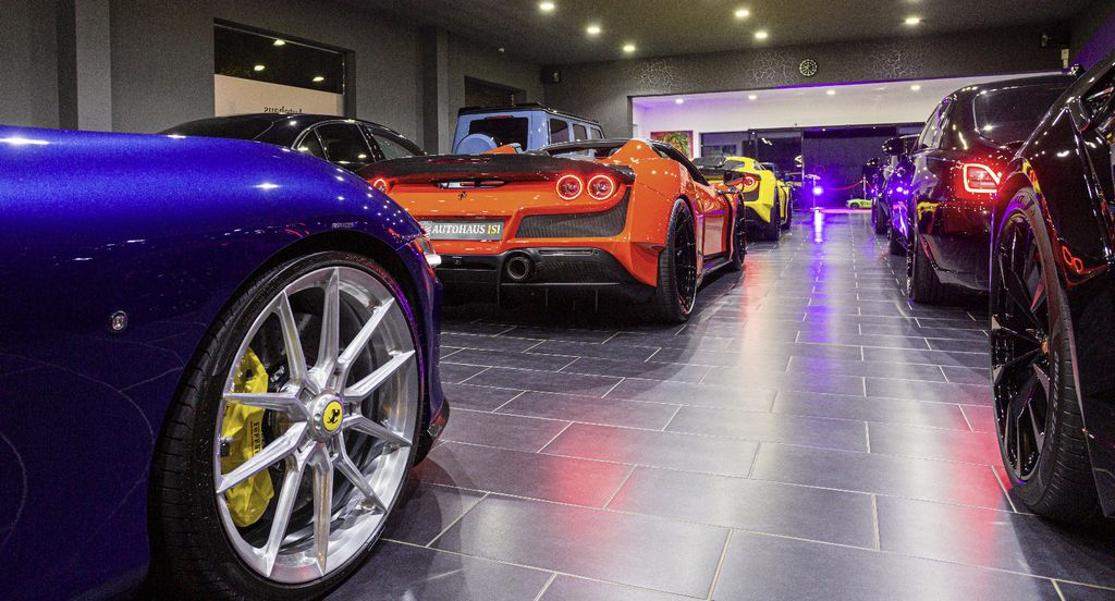 Ferrari F8 2023