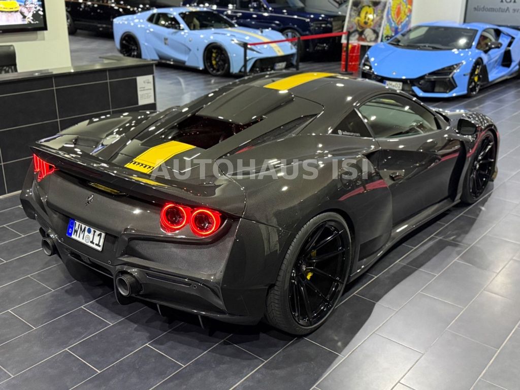 Ferrari F8 2023