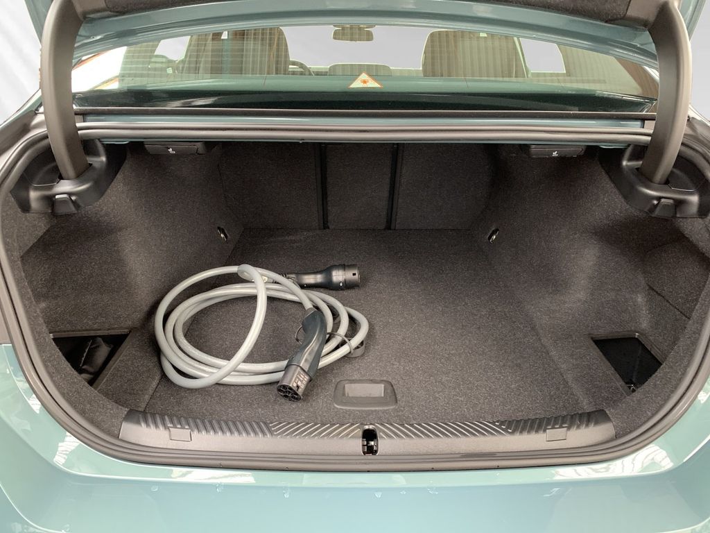 BMW i5 2024