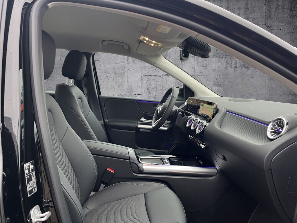 Mercedes-Benz B 200 2025