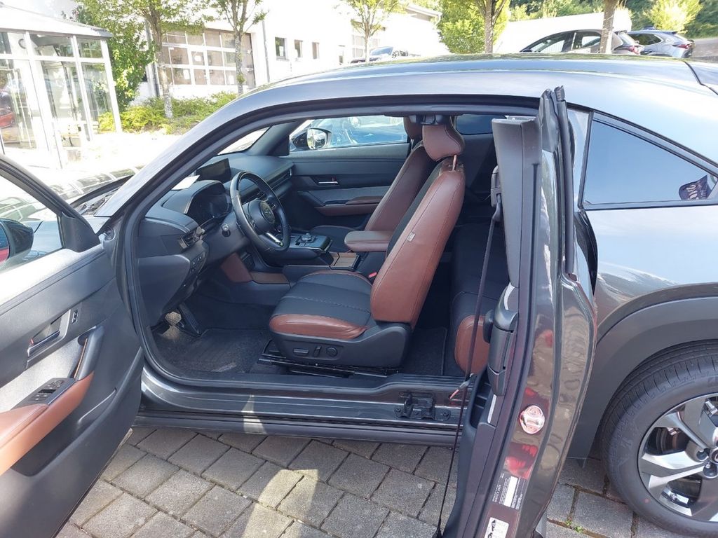 Mazda MX-30 2023