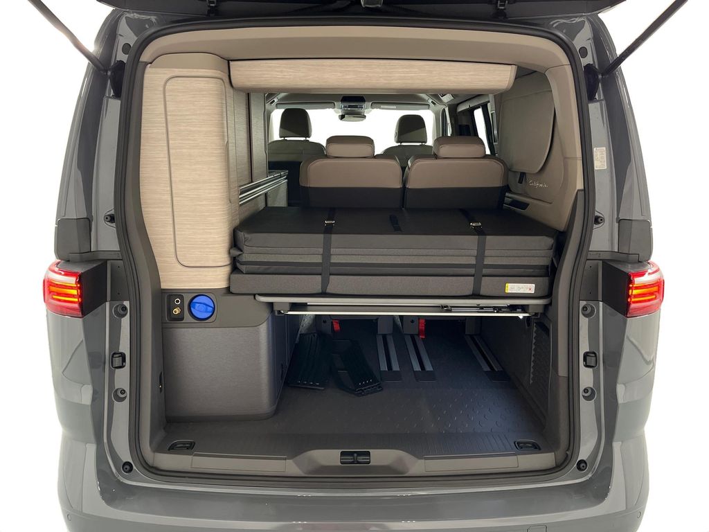 Volkswagen T7 California